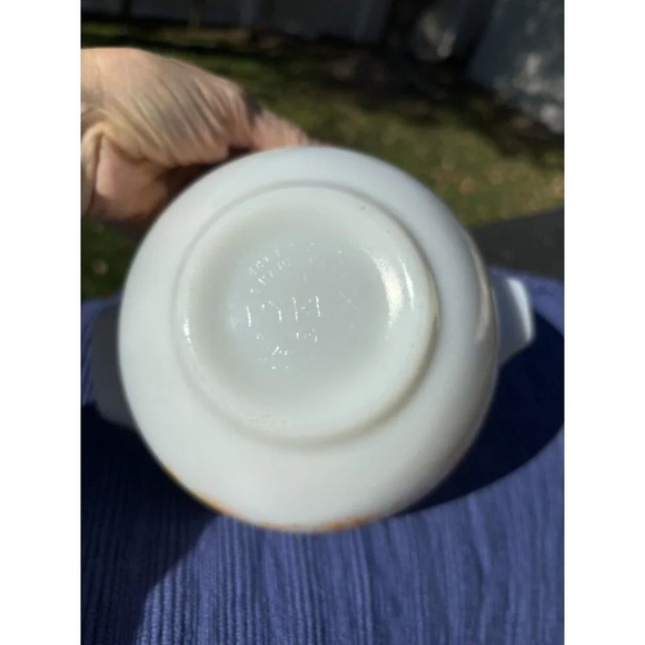 PYREX Mixing Bowl 1 1/2 Pint 441 Town and Country White Yellow Print - Picture 3 of 4